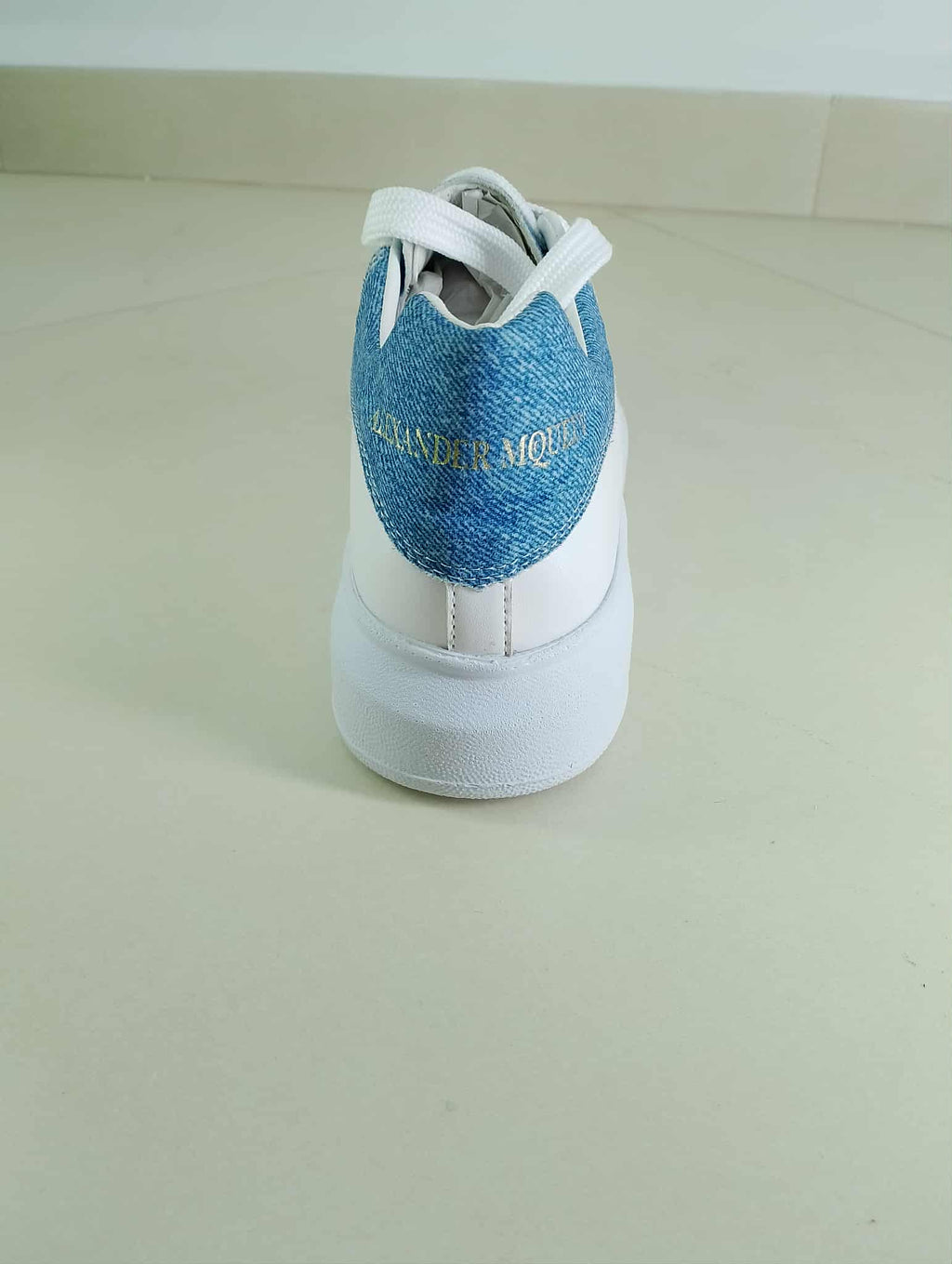 Alexander McQueen   كاجوال