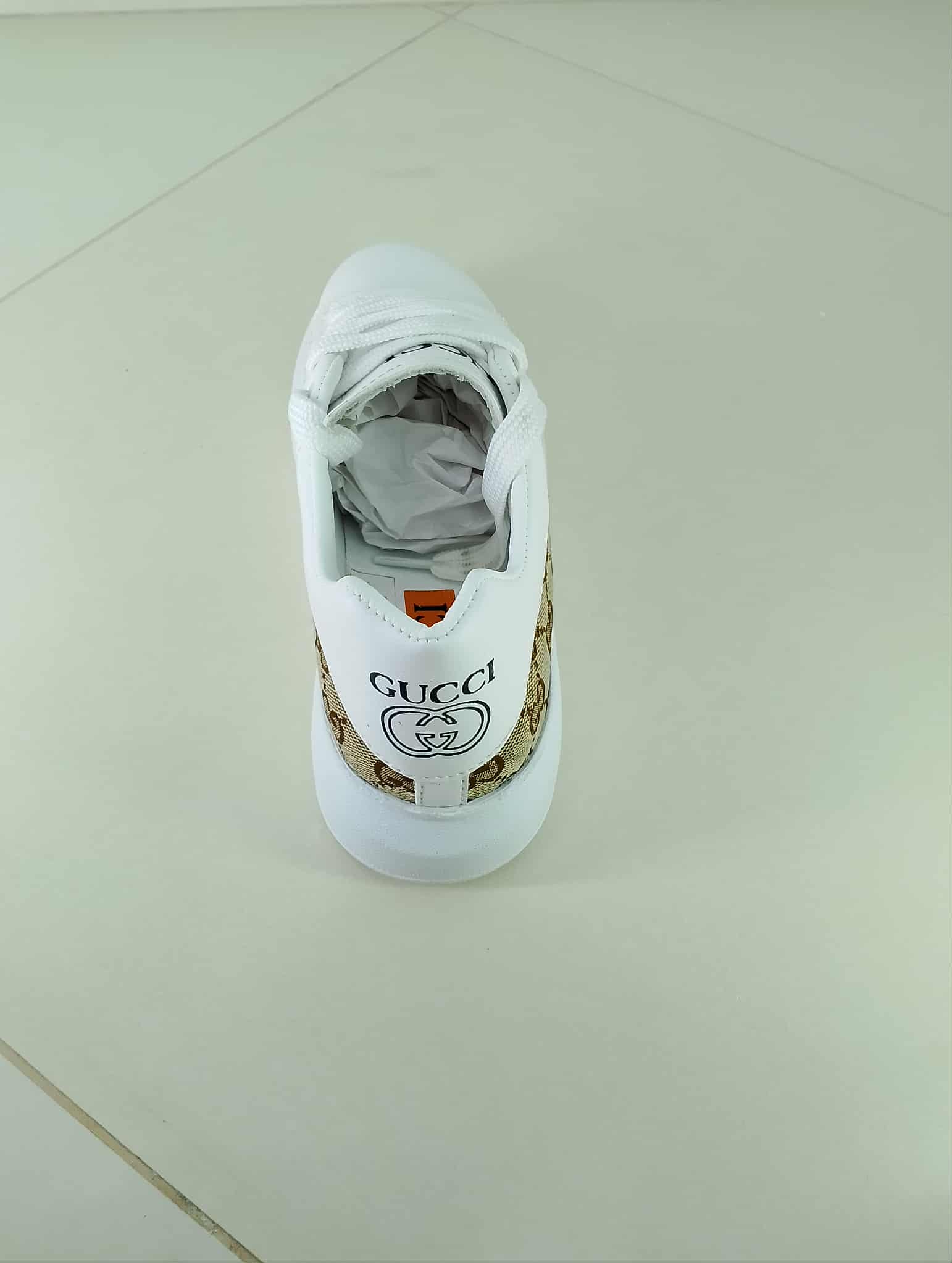 Gucci   كاجوال