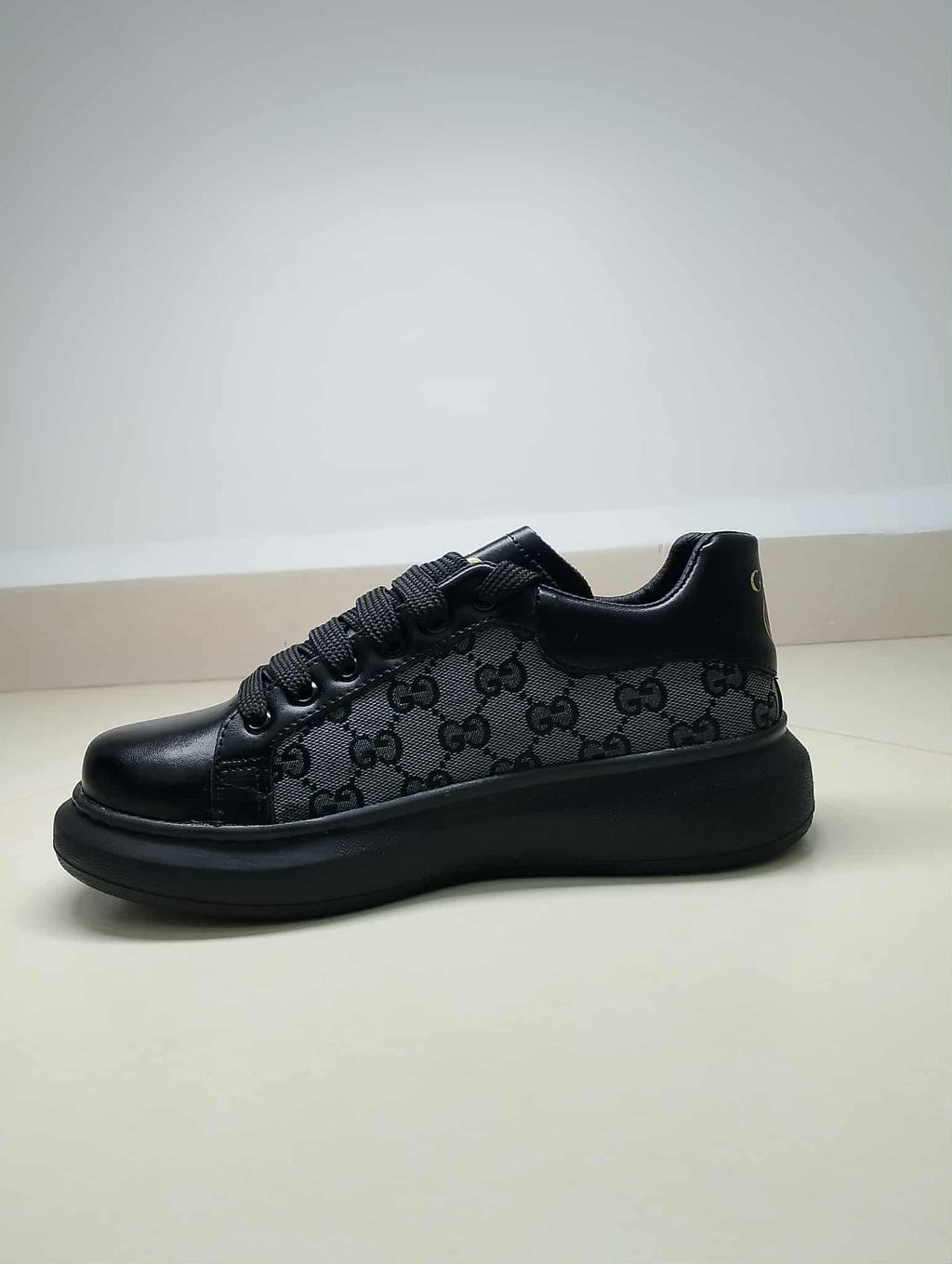 Gucci   كاجوال