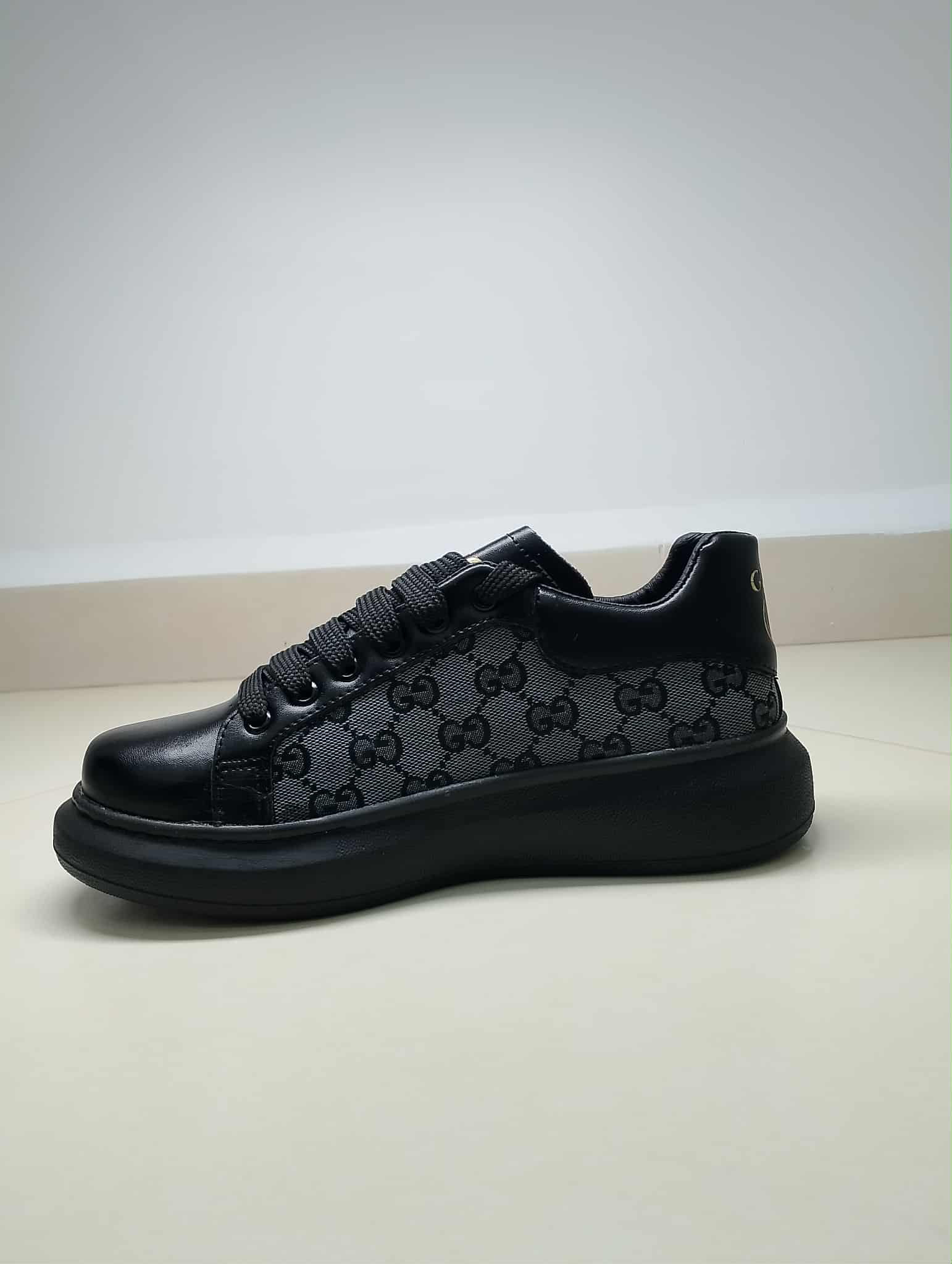 Gucci   كاجوال