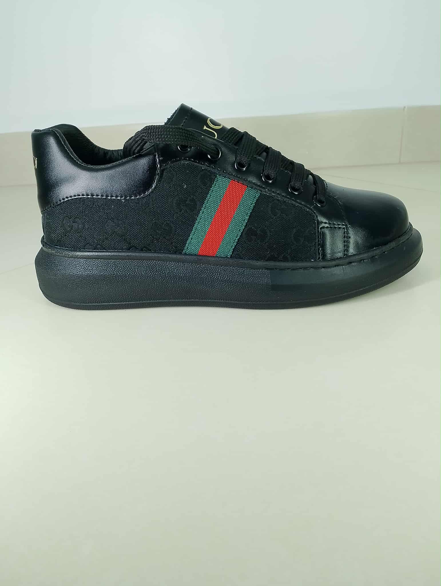 Gucci   كاجوال