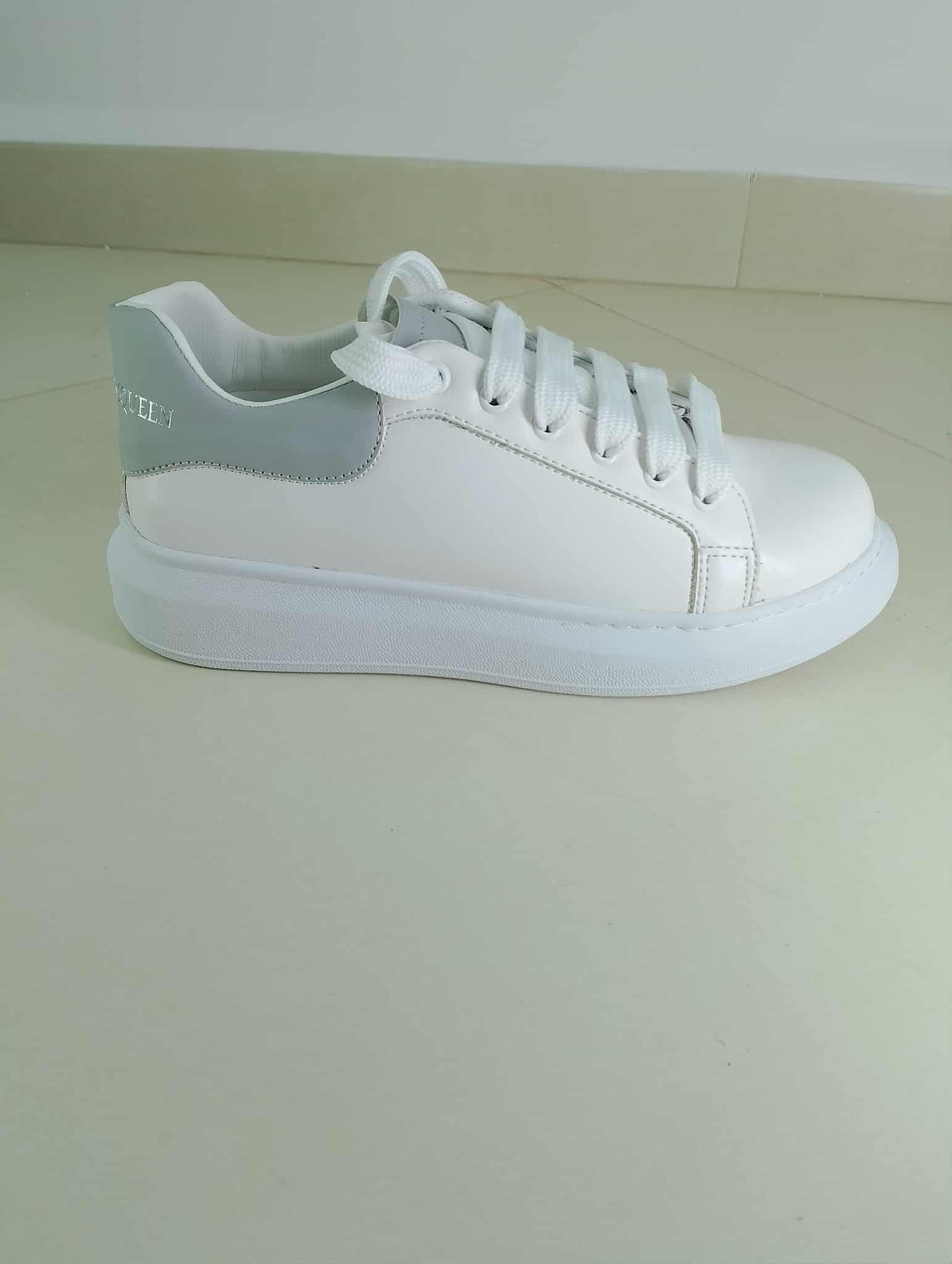 Alexander McQueen   كاجوال